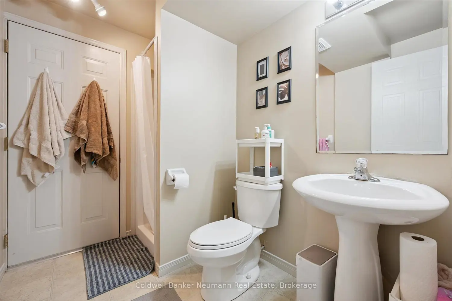 Additional image 15 of 124 Gosling Gardens 33