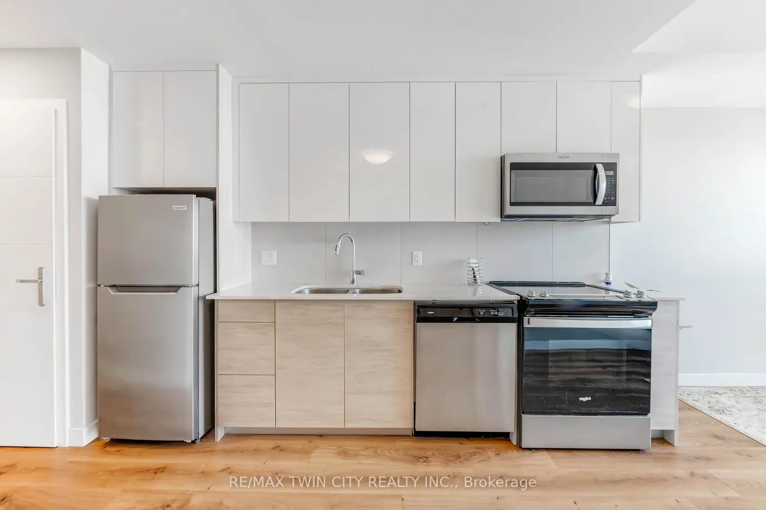 Additional image 3 of 60 Frederick Street 2705