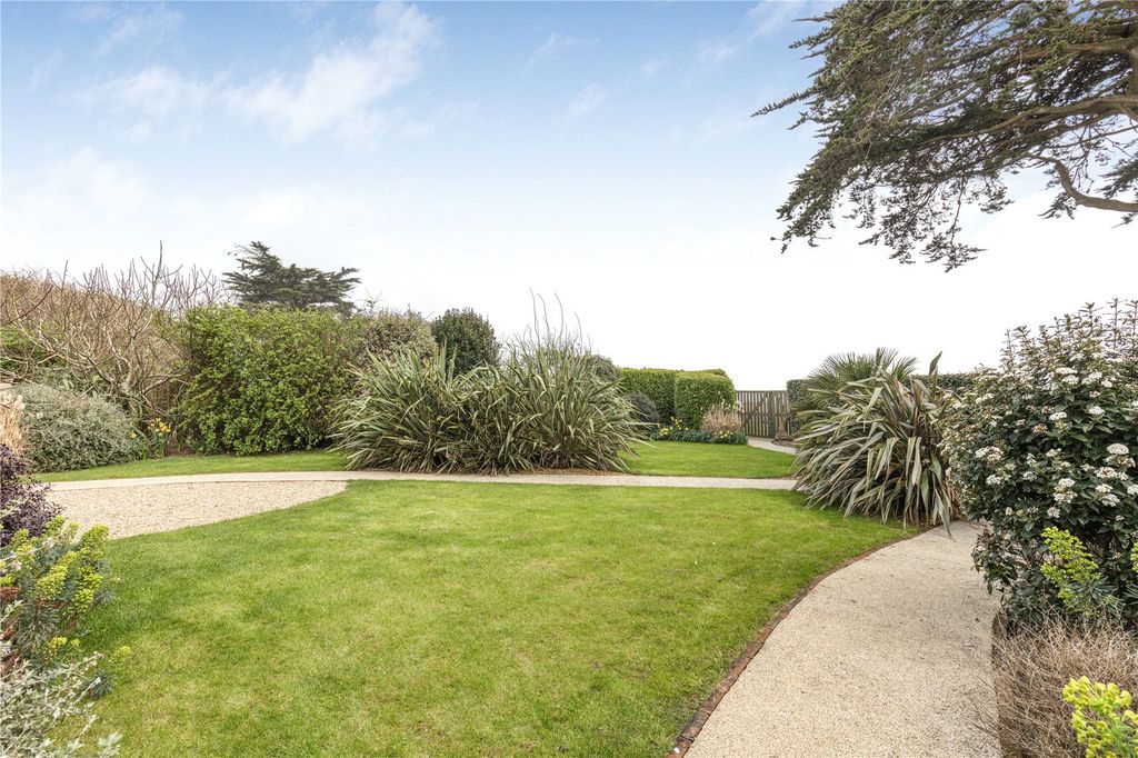 Additional image 58 of 6 bed detached house for saleSea Way, Middleton-On-Sea, West Sussex PO22