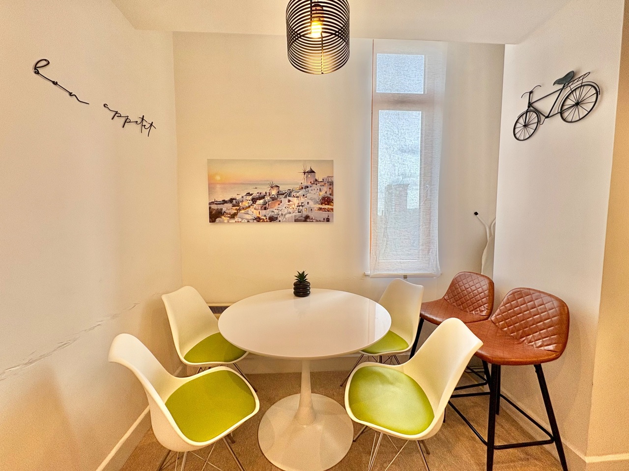 Additional image 2 of 3 Bed Flat, Lever St, M1, N1 7GU