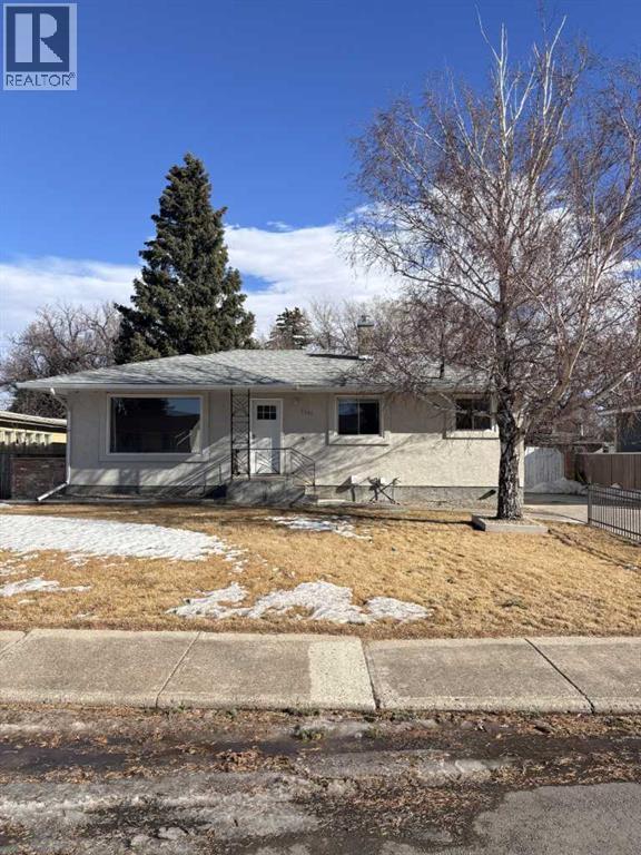 1, 1131 28A Street S