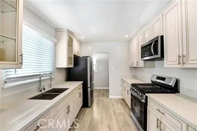 Additional image 32 of 7454 Gaviota, Van Nuys, CA 91406