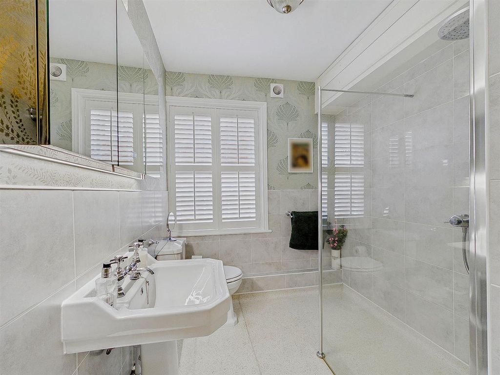 Additional image 17 of 2 bed flat for saleRoyal Oak Gardens, Malvern WR14