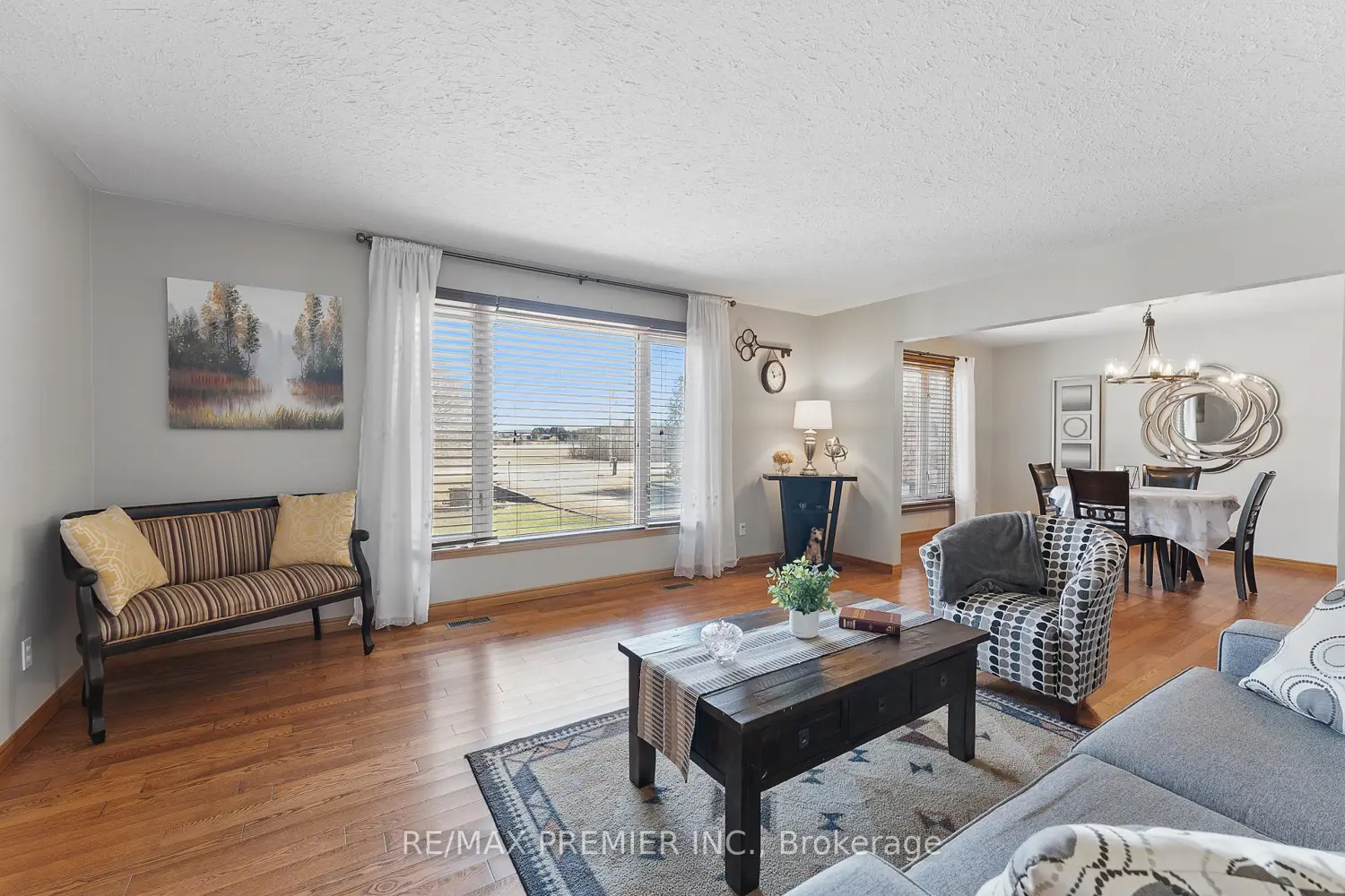 Additional image 9 of 733036 Southgate 73 Side Road