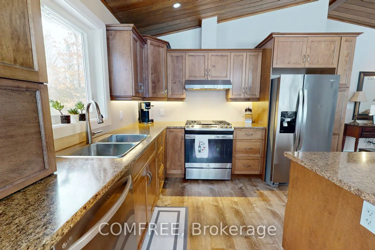 Additional image 5 of 939 Burnstown Road