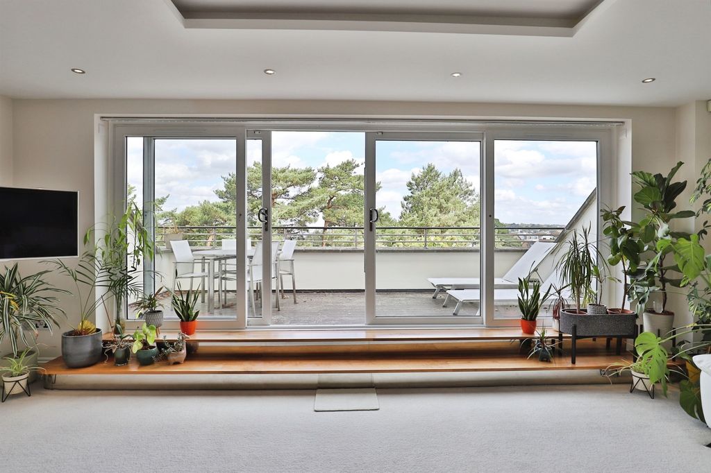 Additional image 21 of 3 bed maisonette for saleSeacombe Road, Poole BH13