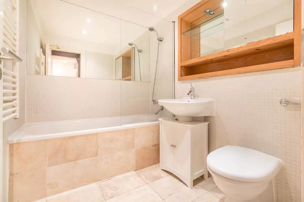 Additional image 11 of 2 Bed Flat, Church Street, M4, N1 7GU