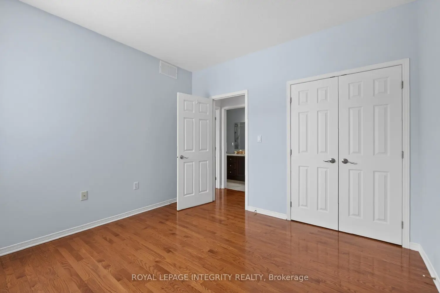 Additional image 9 of 657 Country Trail Private