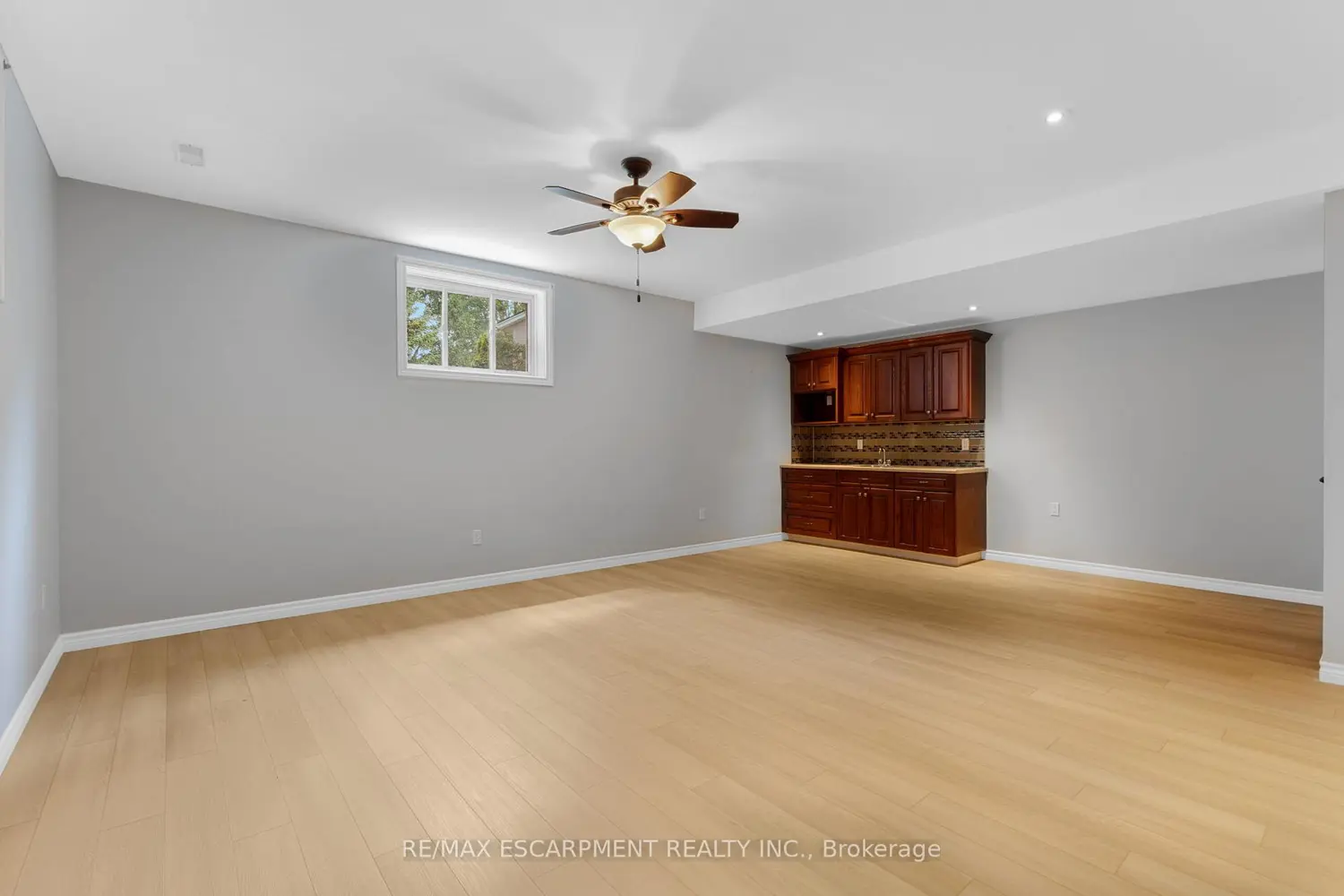 Additional image 12 of 28 Maplewood Court