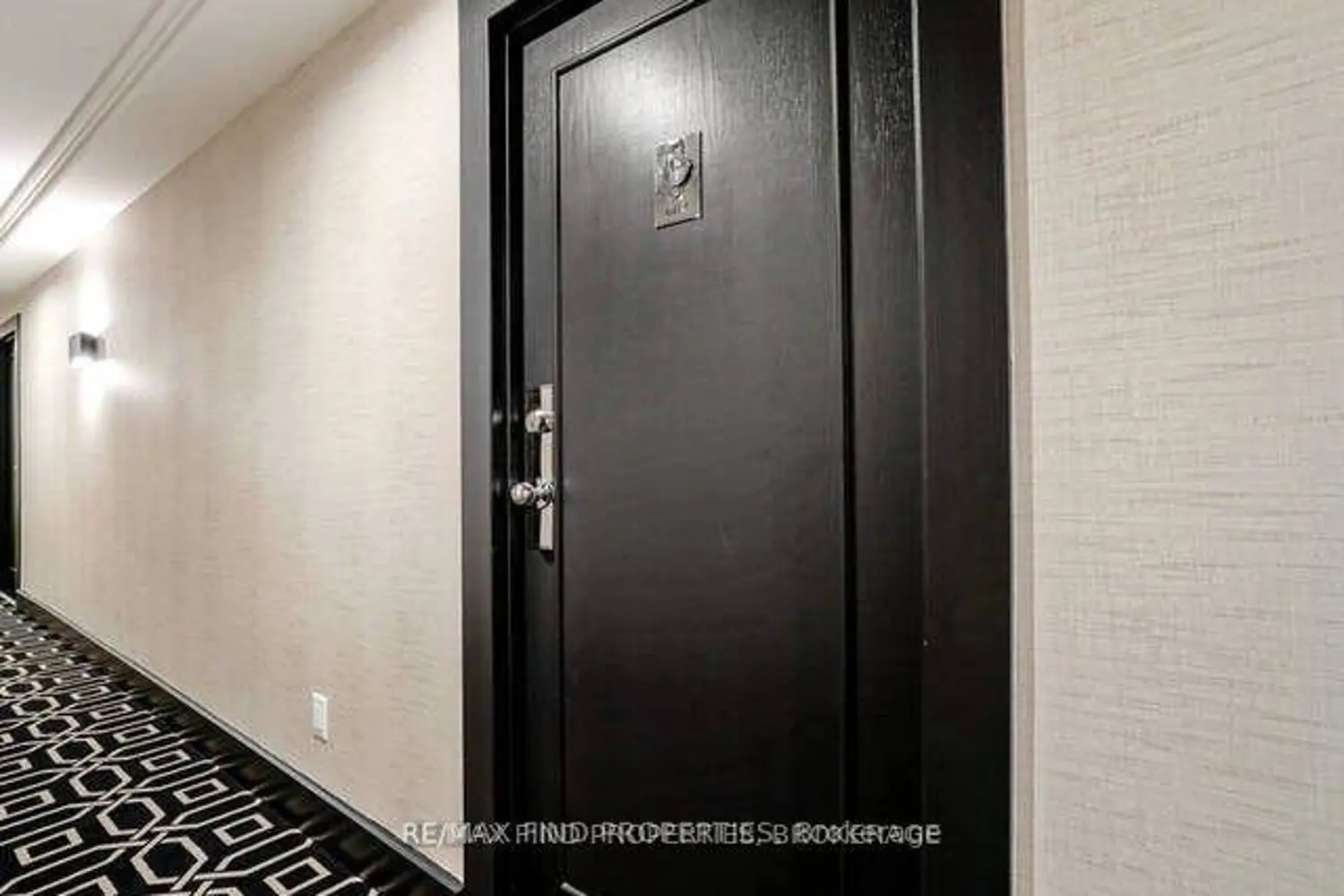 Additional image 19 of 33 University Avenue 604