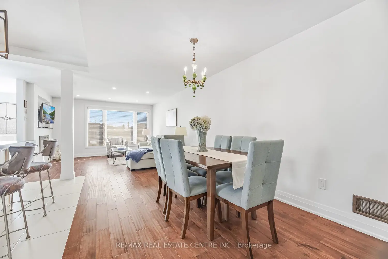 Additional image 4 of 3392 Homark Drive