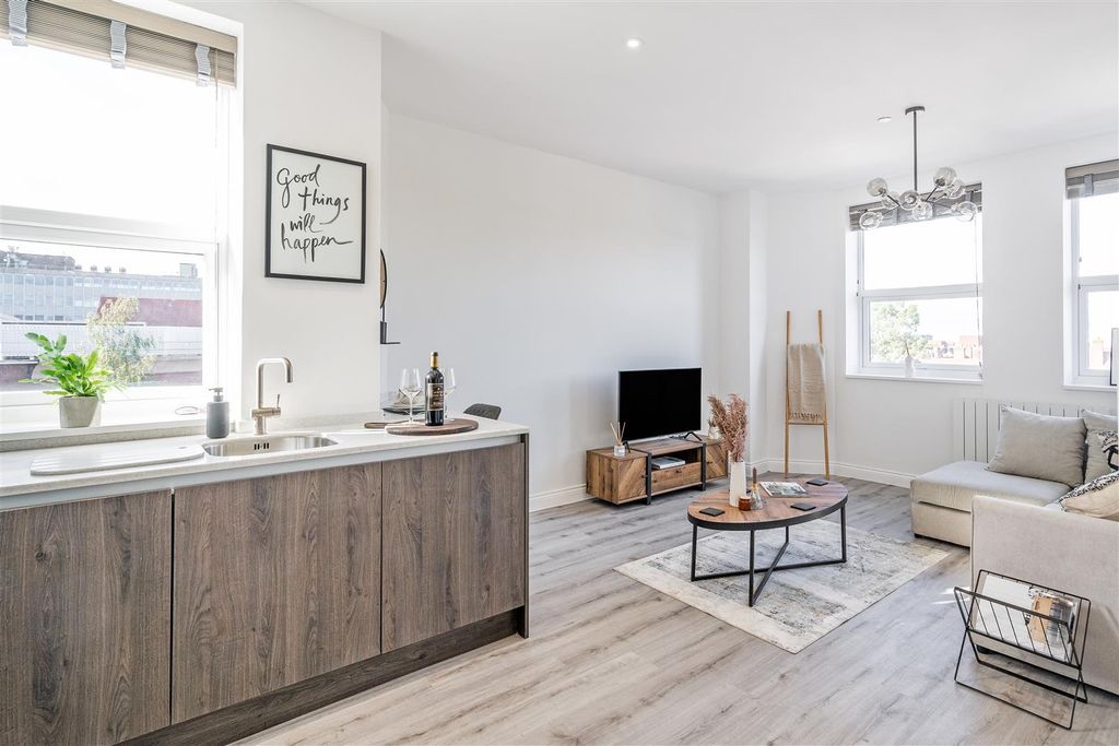 Additional image 9 of 1 bed flat for saleApt 21 Warwick House, 737 Warwick Road, Solihull B91