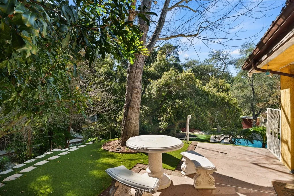 Additional image 28 of 809 Highland Drive, La Canada Flintridge, CA 91011