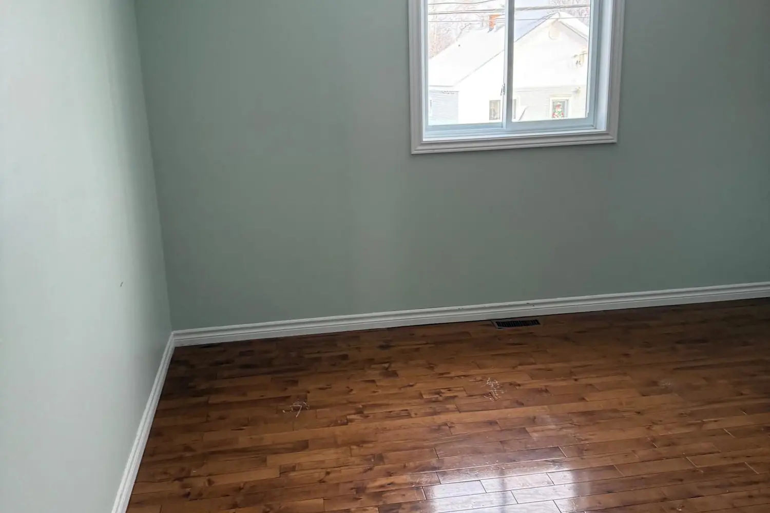 Additional image 20 of 373 Commercial Avenue