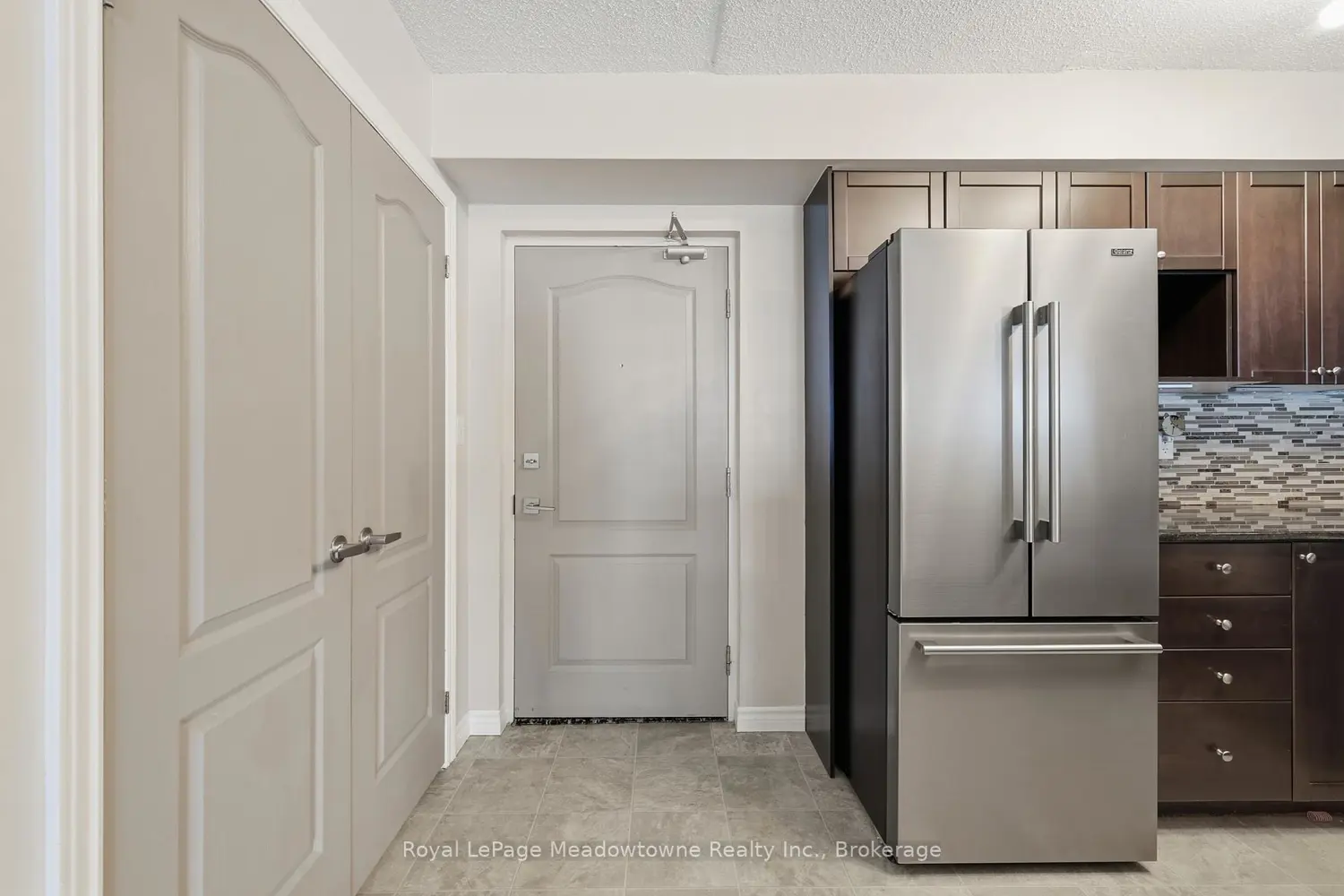 Additional image 4 of 1440 Main Street 114