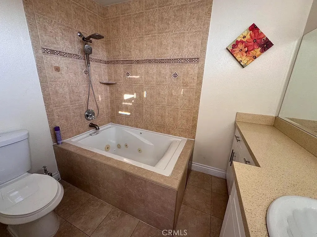 Additional image 10 of 13243 Vanowen St Unit 5, North Hollywood, CA 91605