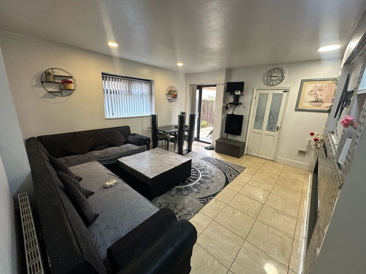 5 Bed Semi-Detached House, Nansen Road, B11, N1 7GU