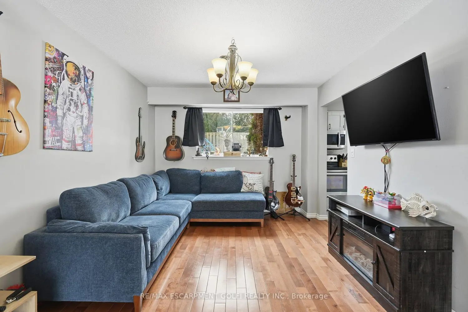 Additional image 4 of 17 Strawberry Lane