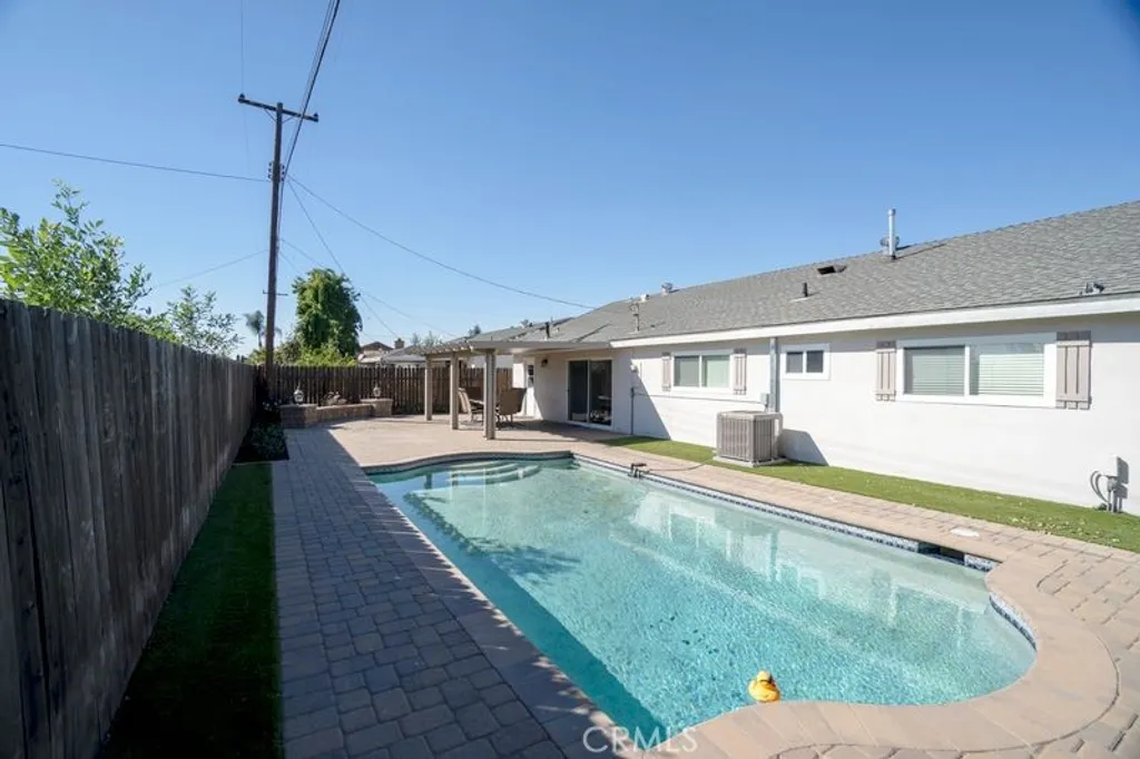 Additional image 5 of 777 W Casmalia Street, Rialto, CA 92377