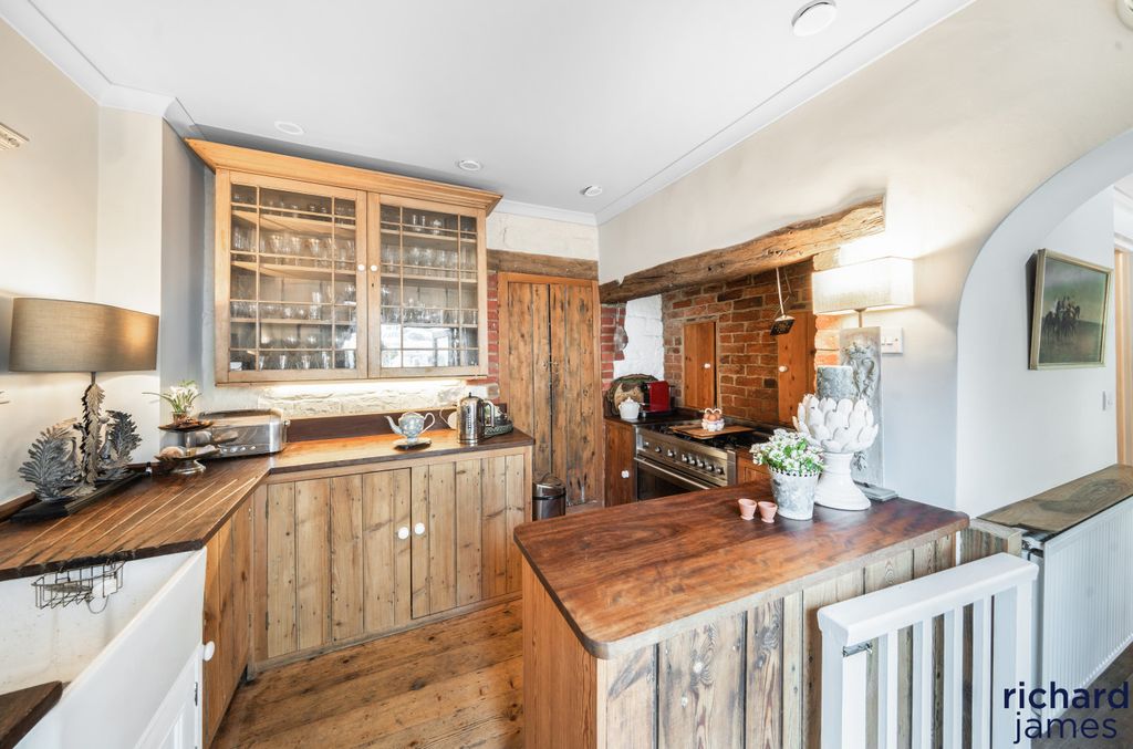 Additional image 8 of 4 bed terraced house for saleMoormead Road, Wroughton, Swindon SN4