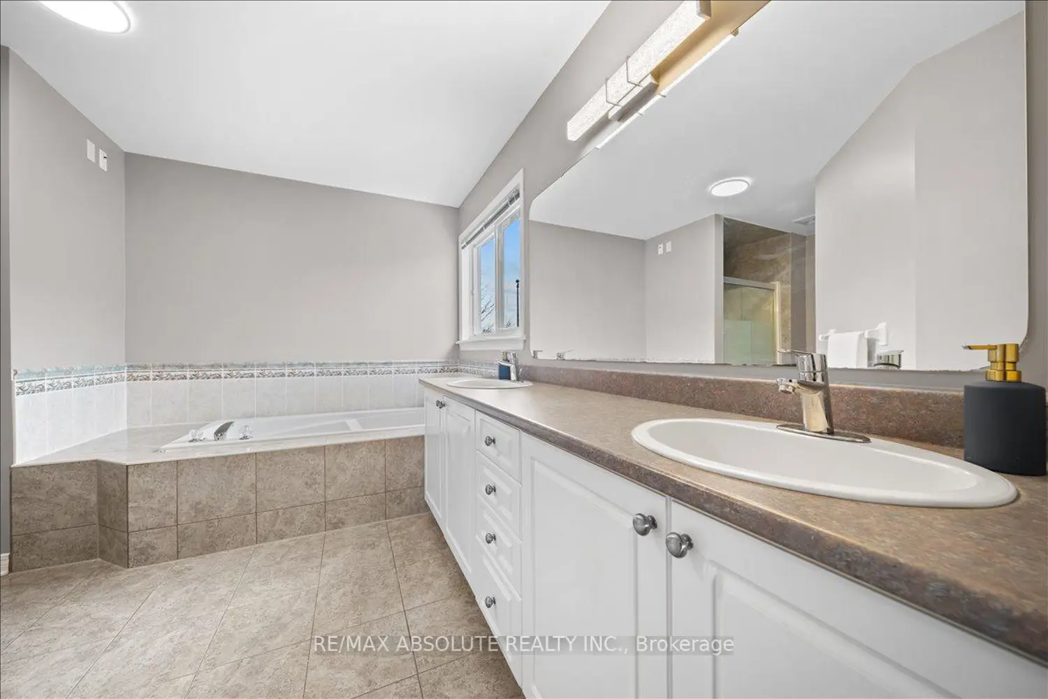 Additional image 8 of 72 Kenins Crescent, Kanata