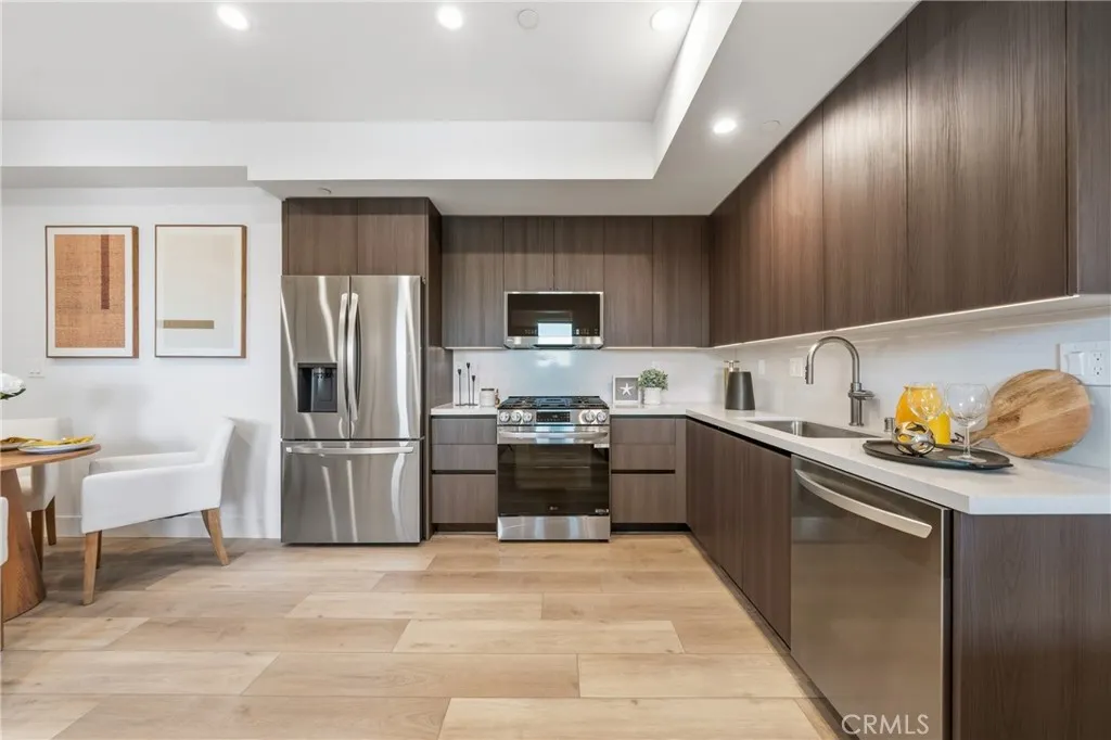 Additional image 8 of 150 S Oak Knoll Avenue Unit 105, Pasadena, CA 91101