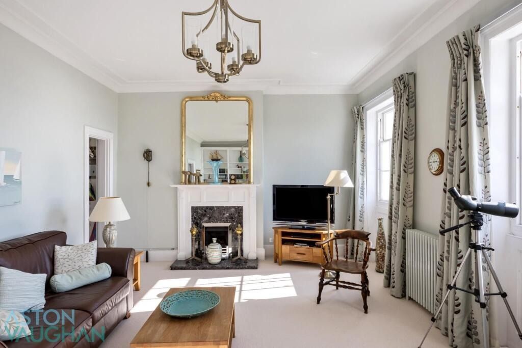 Additional image 3 of 3 bed flat for saleLewes Crescent, Brighton BN2