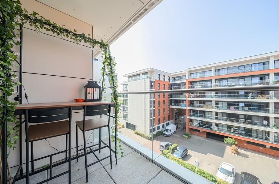 Additional image 5 of 2 bed flat for saleNewbury, Berkshire RG14