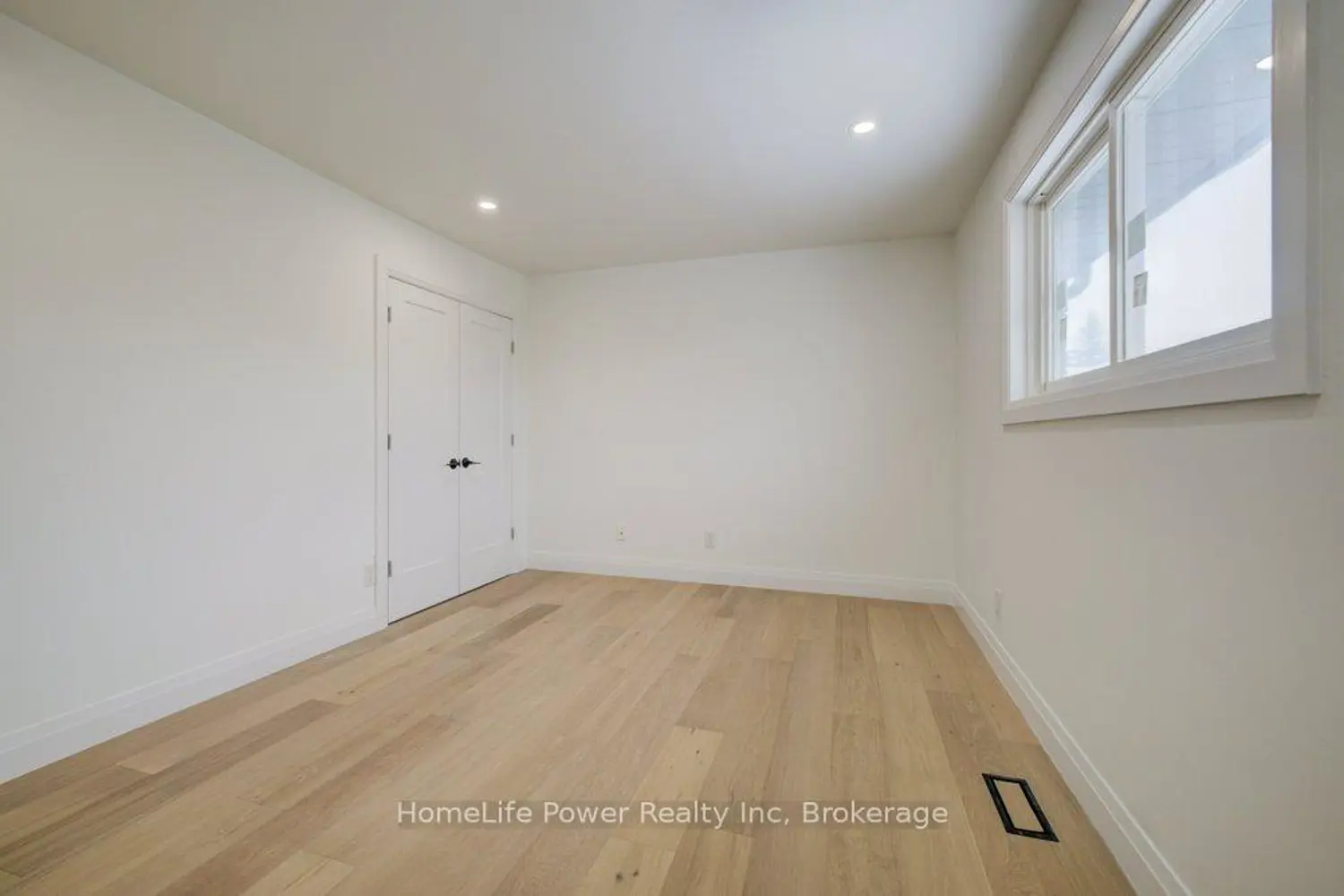 Additional image 11 of 328 The Country Way