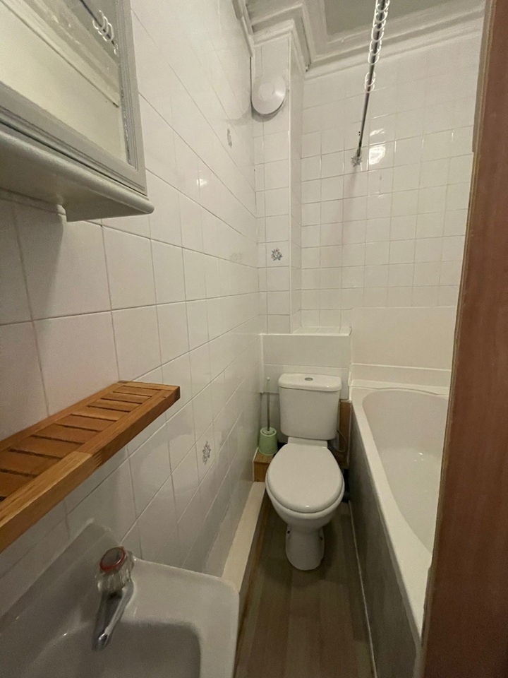 Additional image 4 of Room in a Shared House, Brudenell View, LS6, LS6 1HD