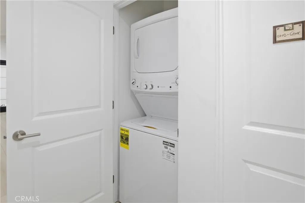 Additional image 17 of 5209 Avenida Oriente Street, Tarzana, CA 91356