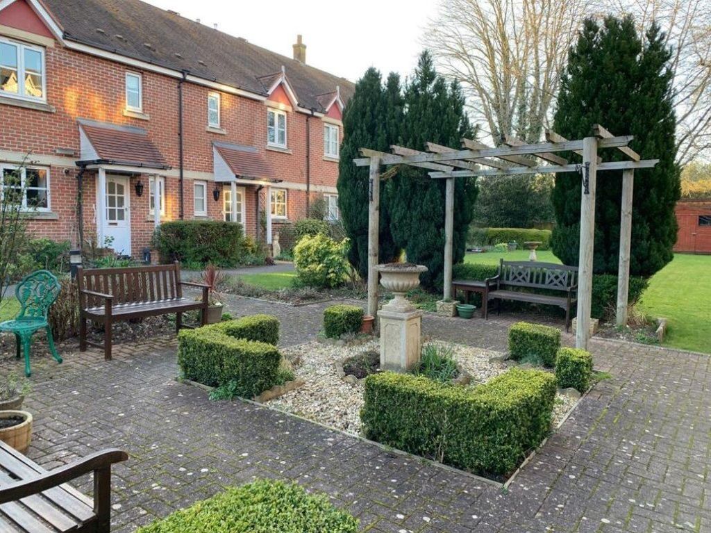 Additional image 9 of 2 bed flat for saleArchers Court, Salisbury, Wiltshire SP1