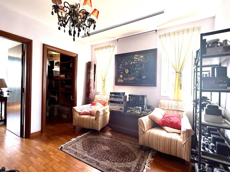 Additional image 9 of Priced to Sell! Freehold Three Storey Semi Detached at Loyang Enclave for Sale