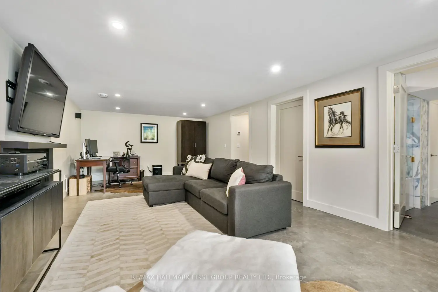 Additional image 10 of 4566 Harwood Road