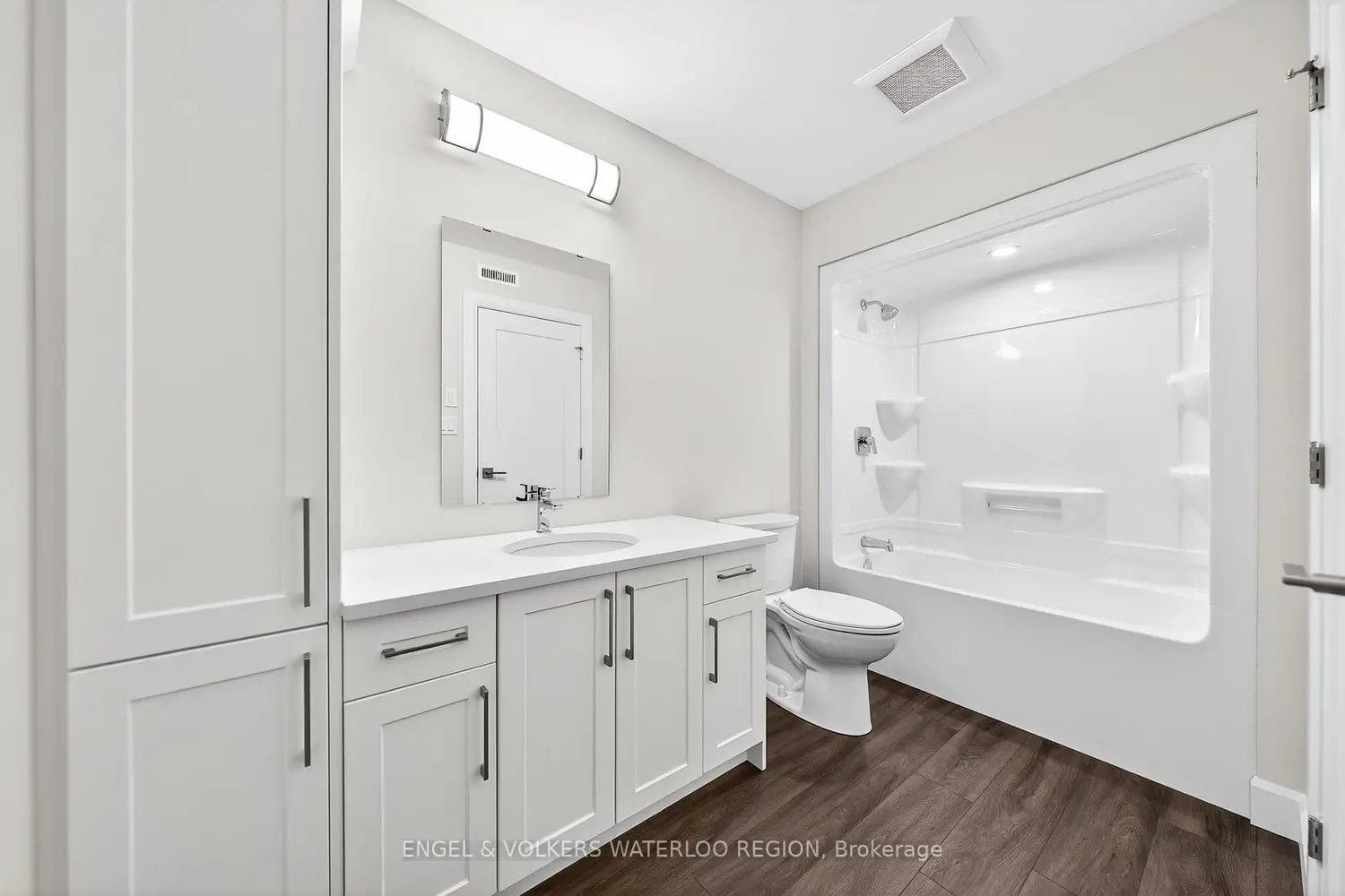 Additional image 16 of 3202 Vivian Line 49