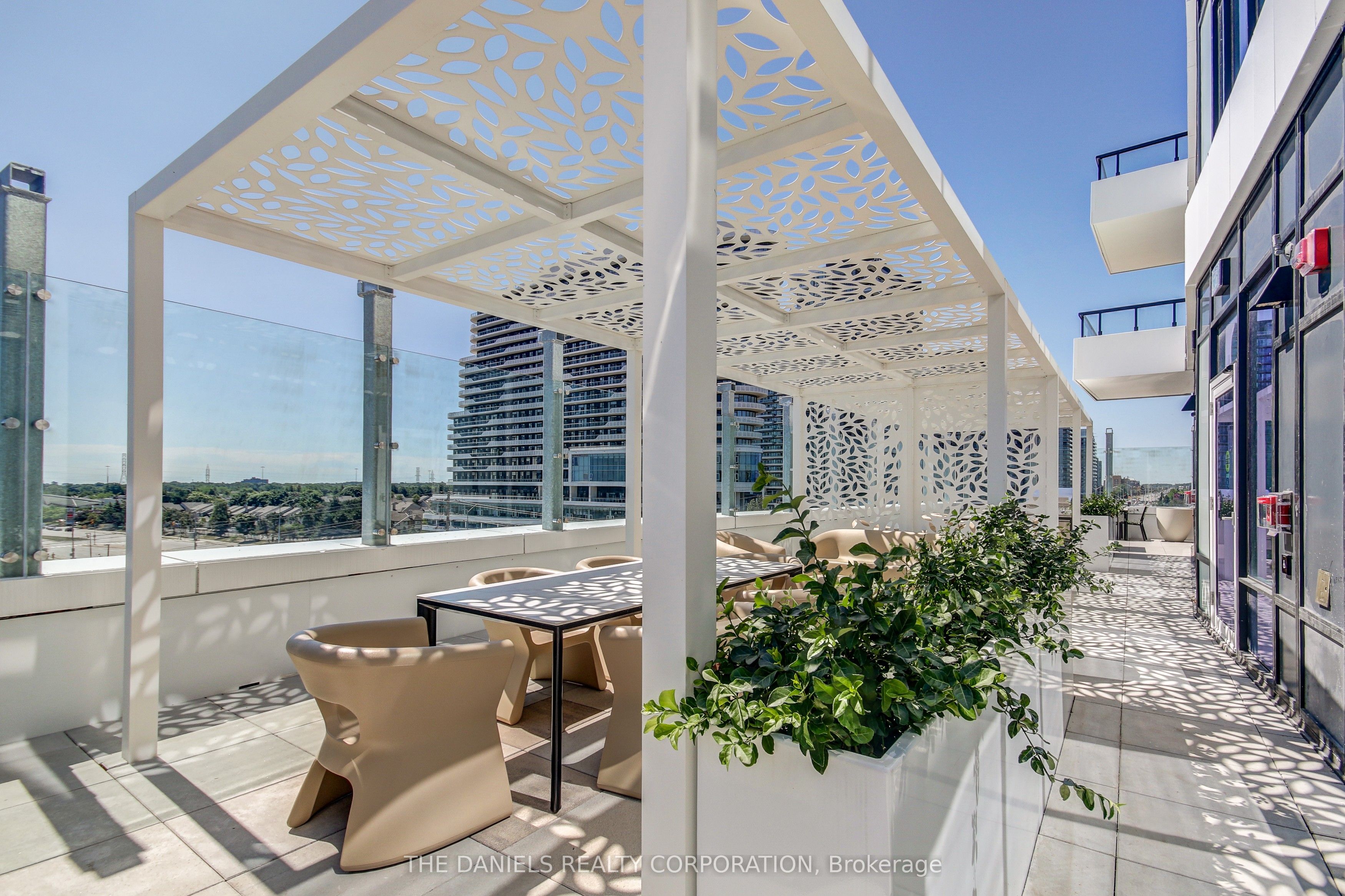 Additional image 3 of 907-2485 Eglinton Avenue W, Mississauga, ON, L5M 2T1