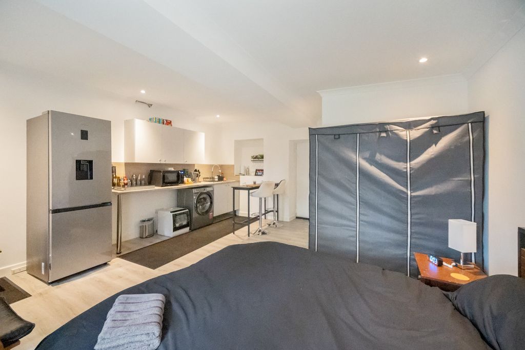 Additional image 20 of 3 bed flat for saleWestport, Lanark ML11
