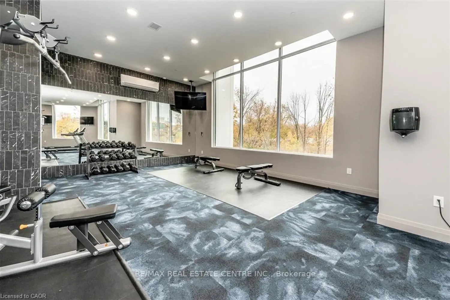 Additional image 10 of 71 Wyndham Street 608