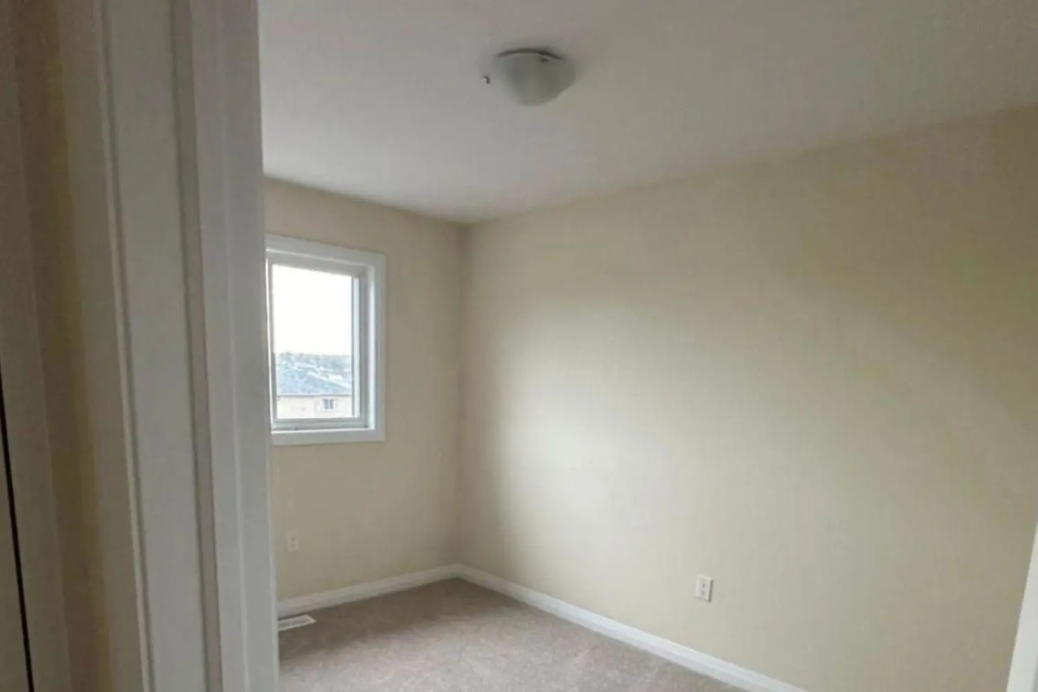 Additional image 17 of 5 Revol Road