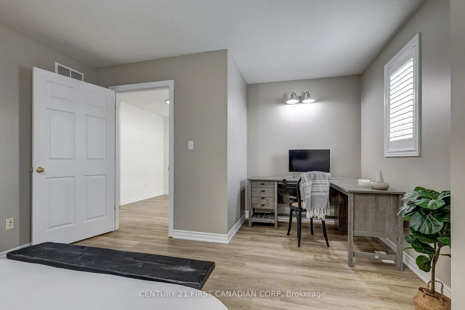 1336 Birchwood Drive photo 4