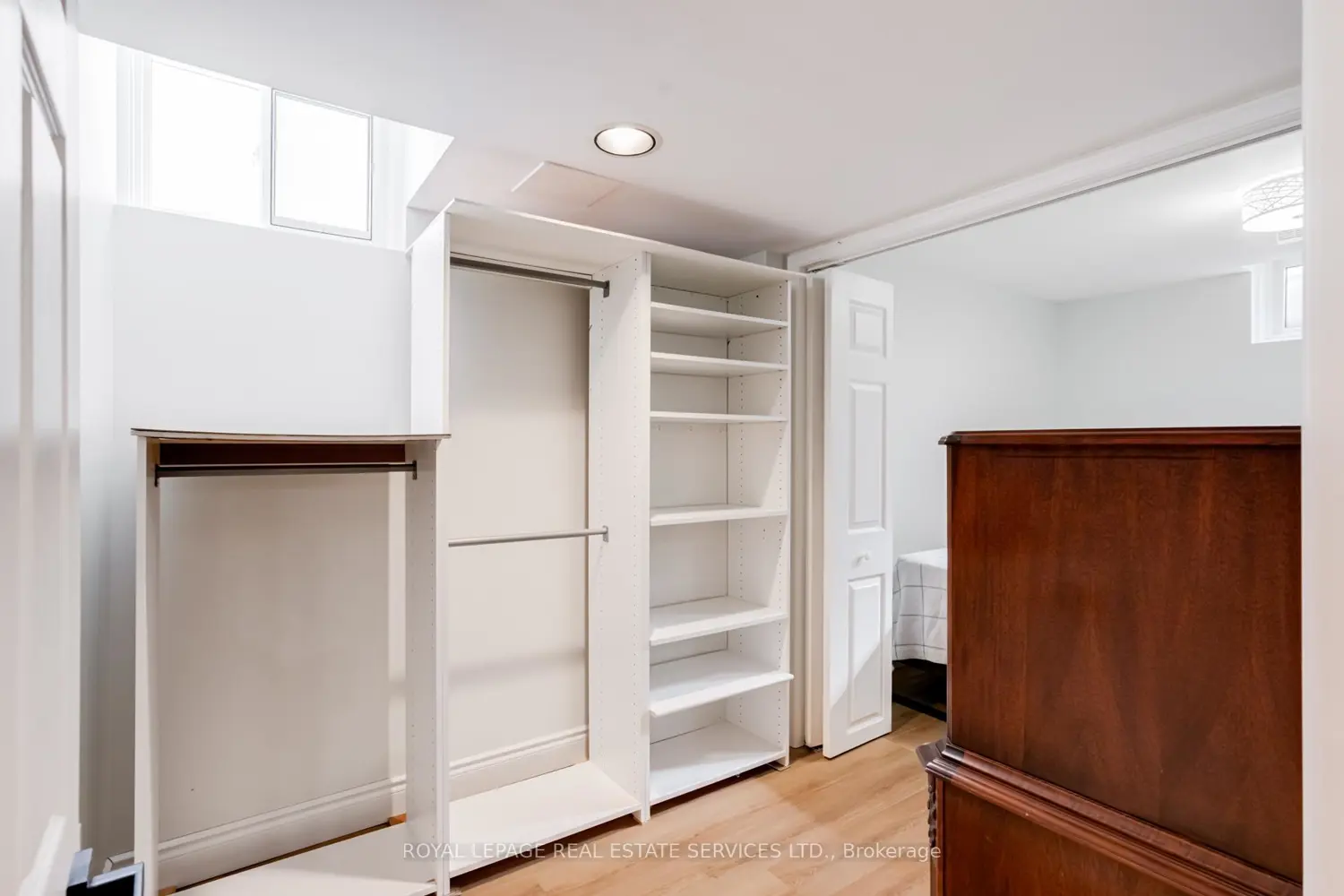 Additional image 14 of 92 Gray Avenue