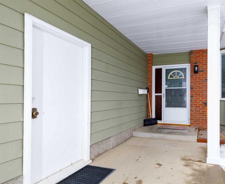 Additional image 5 of 7 Berry Avenue, Red Deer, AB, T4R 1K7