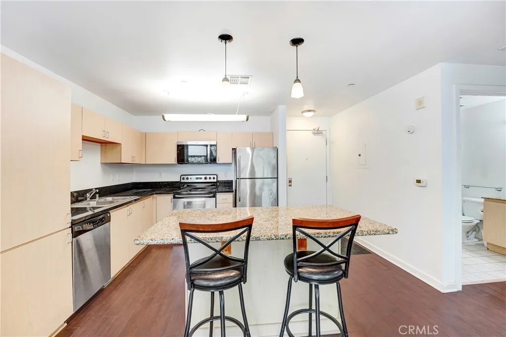 Additional image 8 of 630 W 6th St Unit 216, Los Angeles, CA 90017