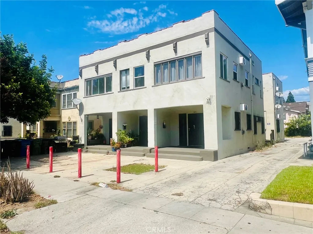 Additional image 18 of 601 W 41st Street, Los Angeles, CA 90037