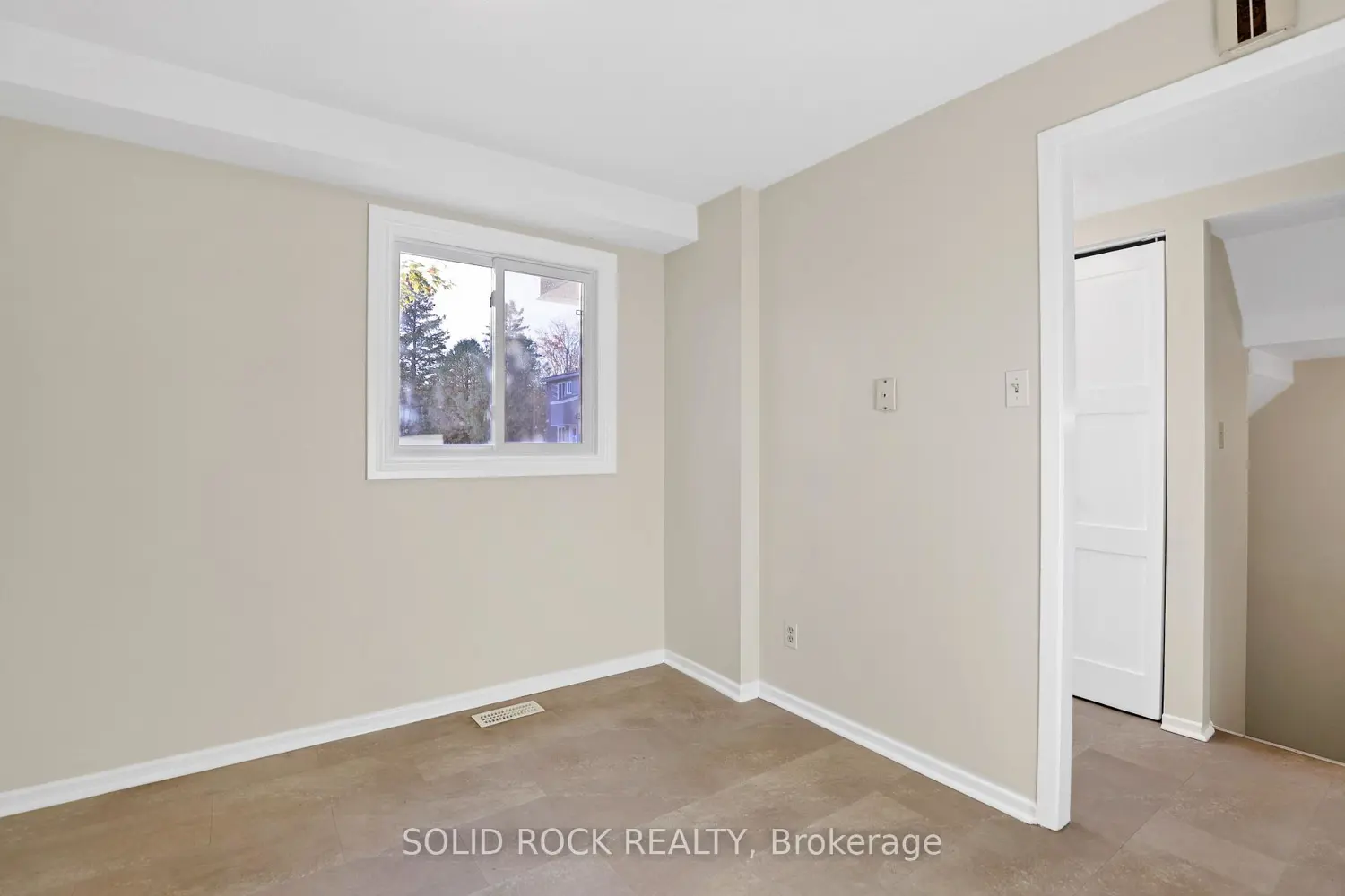 Additional image 5 of 35 Thistledown Court 18