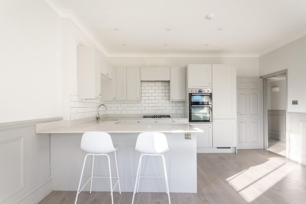 Additional image 11 of 4 bed flat for saleFirst Avenue, Hove BN3