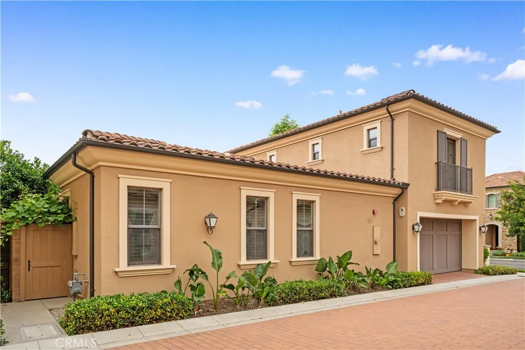 Additional image 81 of 114 Guinness, Irvine, CA 92620