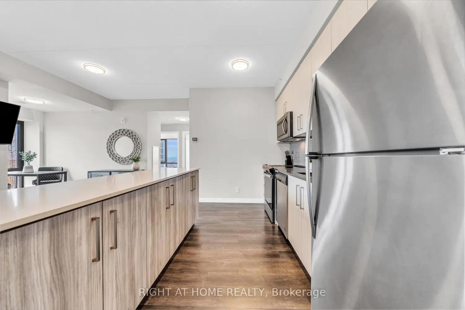 Additional image 10 of 15 Queen Street 807