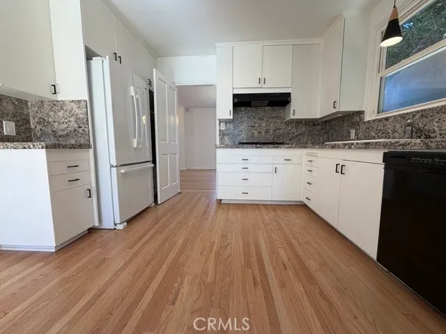 Additional image 22 of 15440 Dickens St, Sherman Oaks, CA 91403