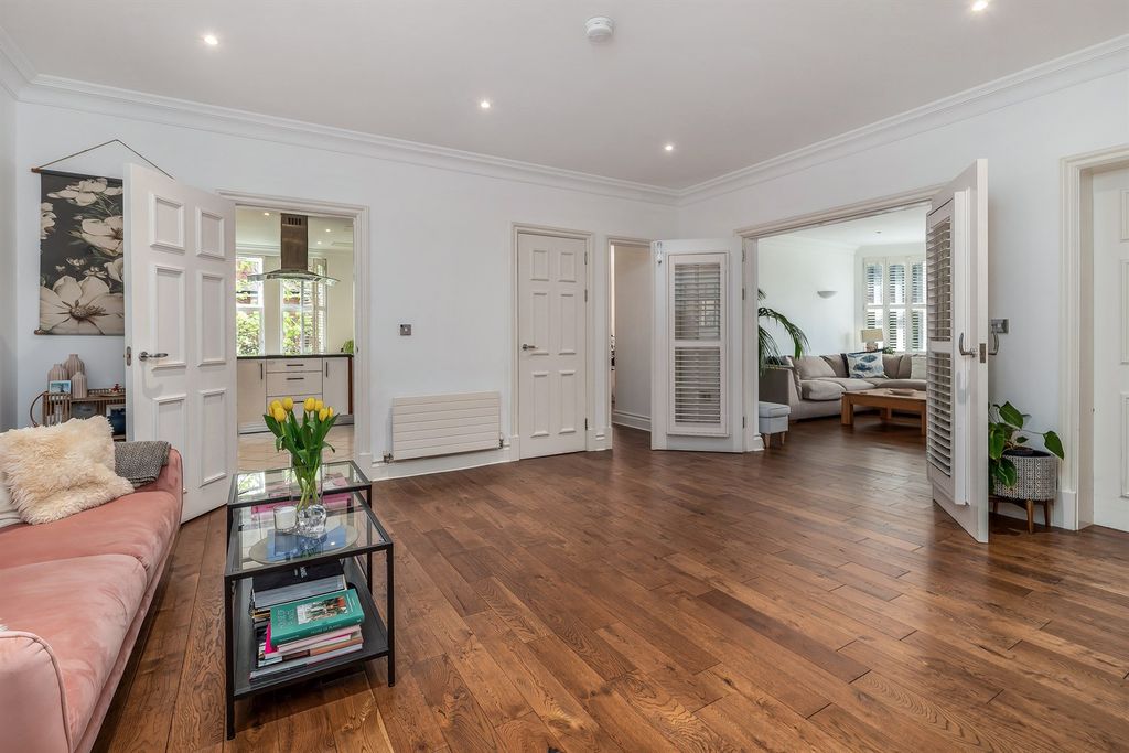 Additional image 6 of 2 bed flat for saleBarnfield House, St Hilarys Park, Alderley Edge SK9